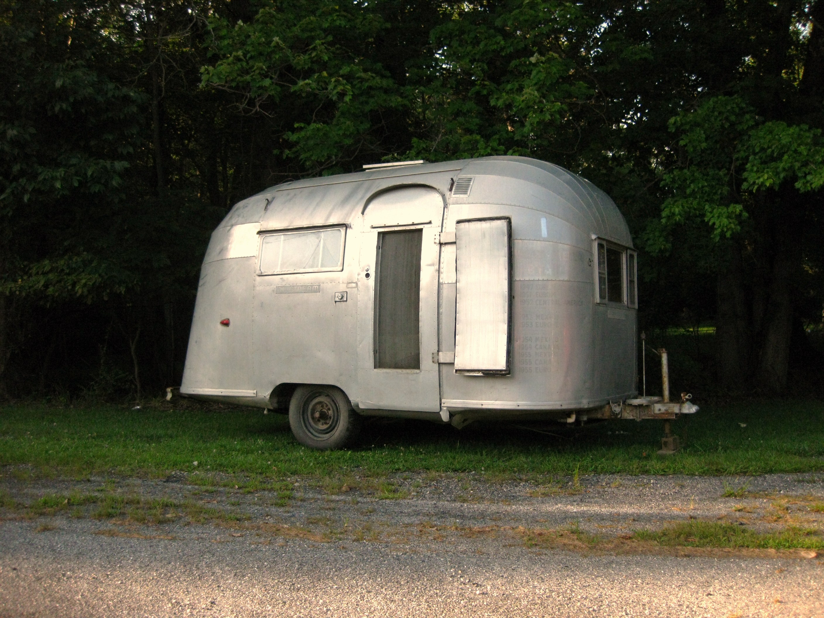 Wally Byam #1 trailer 1955 prototype bubble